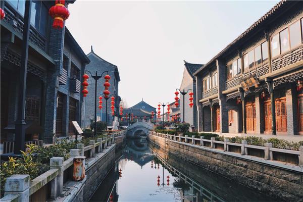 姚安龙华寺