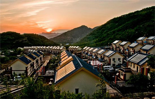 挂甲峪村