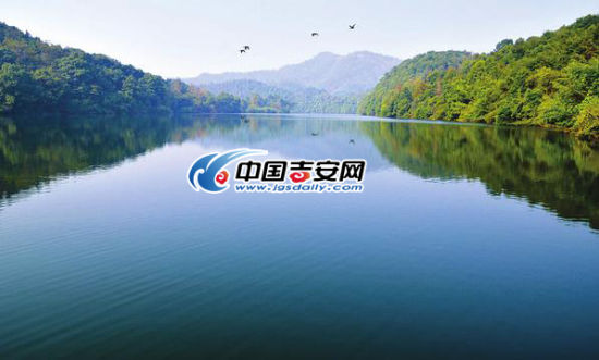 万安湖