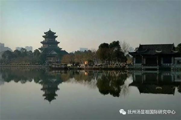 梦湖