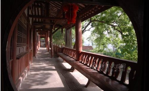 琴泉寺