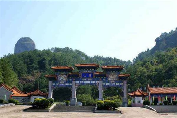 霍山