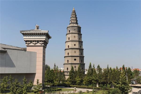 兴隆塔