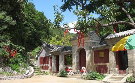圣泉山风景区