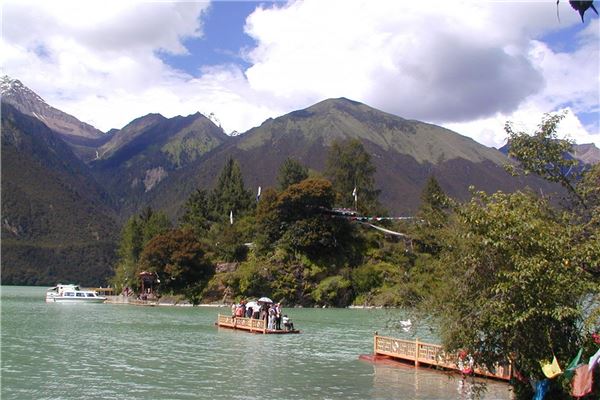 工布民风景区
