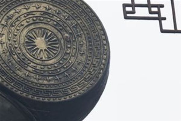 掌坳苗寨铜鼓