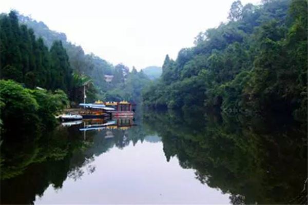 烟霞湖