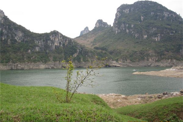 五马栏江