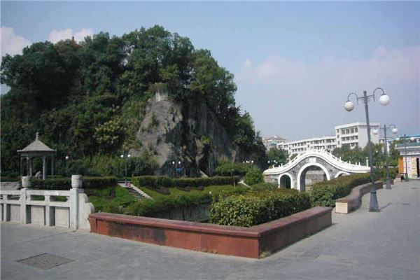 水台叠翠