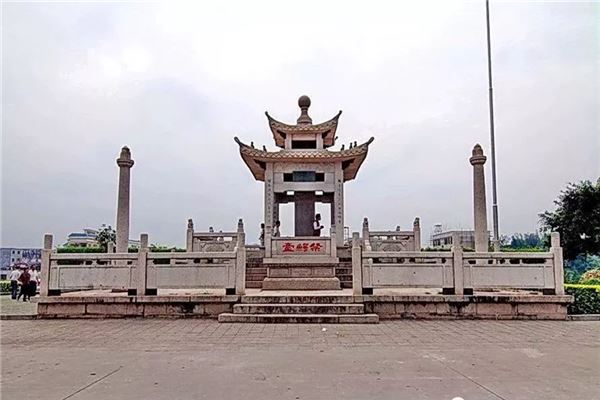祭鳄台