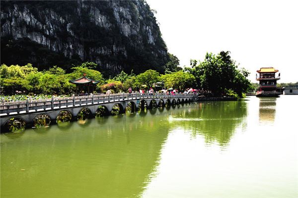 玉屏岩
