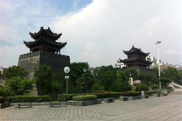 屈子公园