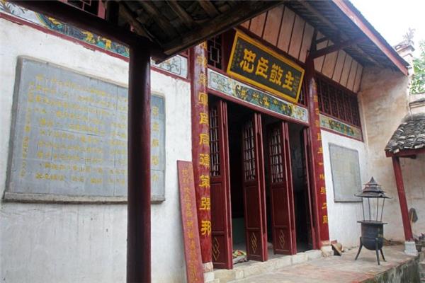 吴王行祠