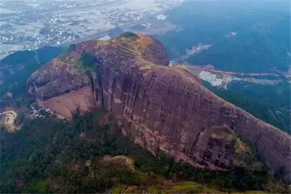 官岩山